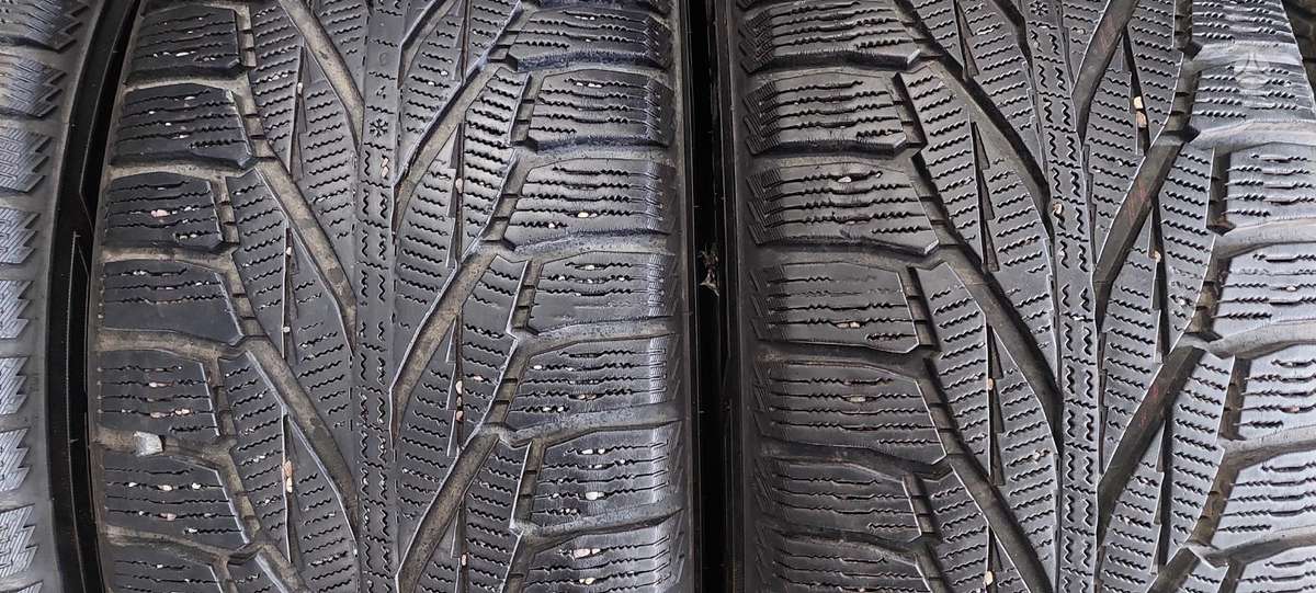 Nokian, зимние 235/60 R17