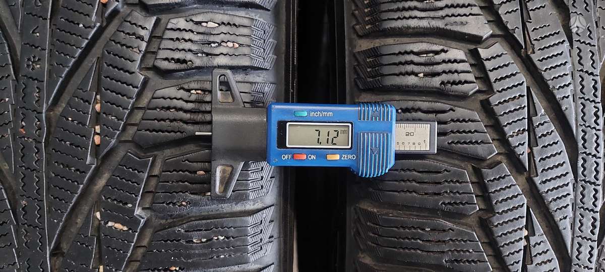 Nokian, зимние 235/60 R17