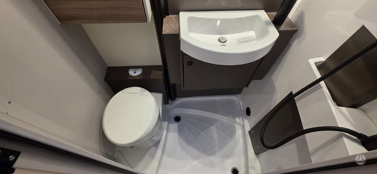 Bürstner B66 690TD Automatas, campers