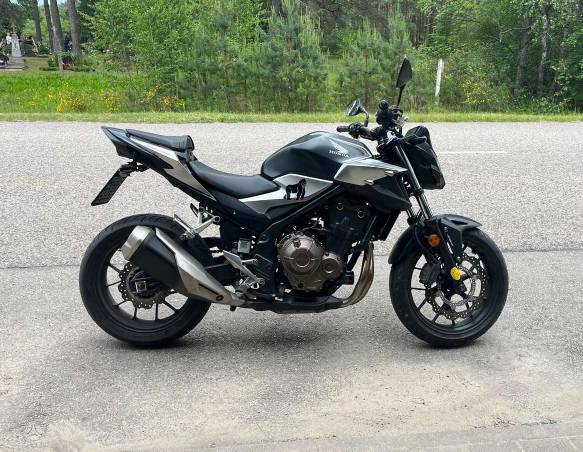 Suzuki GSR, street / classic