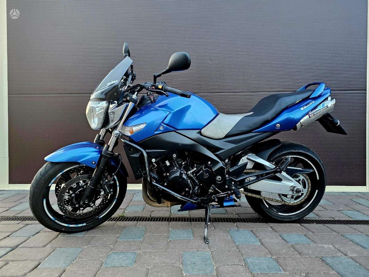Suzuki GSR, street / classic