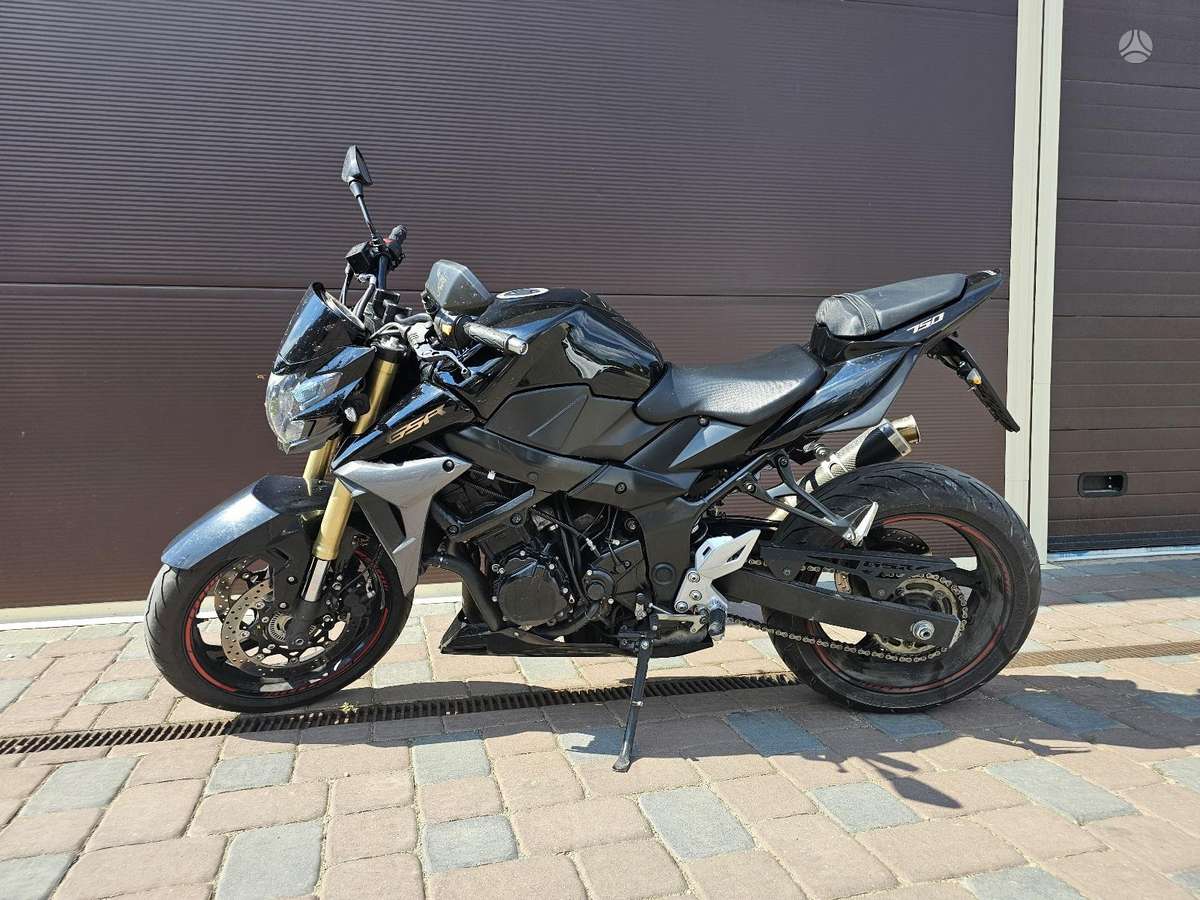 Suzuki GSR, street / classic