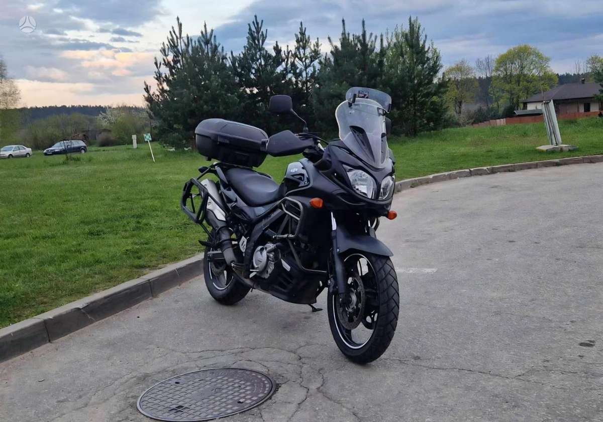 Suzuki GSR, street / classic