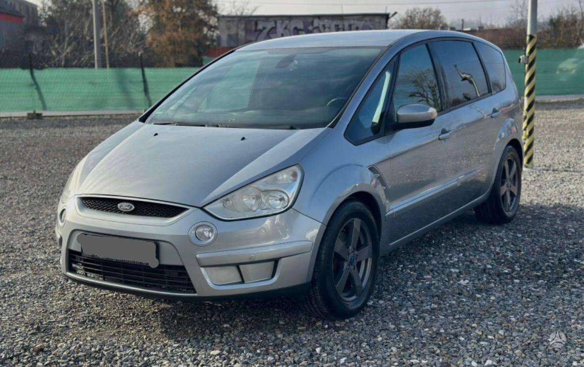 Ford S-MAX dalimis