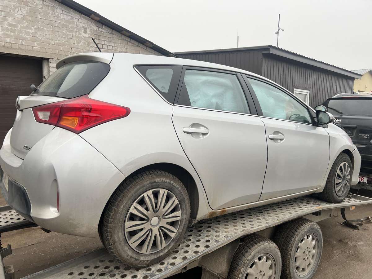 Toyota Auris Dalimis