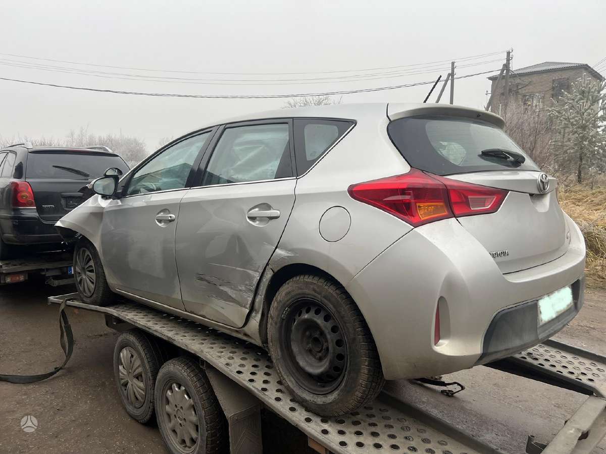 Toyota Auris Dalimis