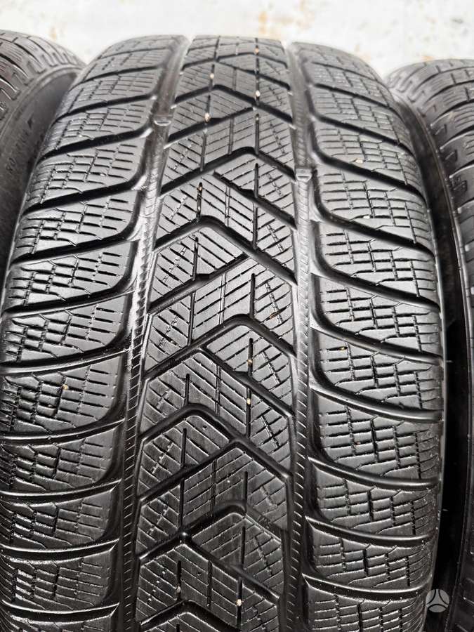Pirelli Scorpion Winter, всесезонные 235/55 R18