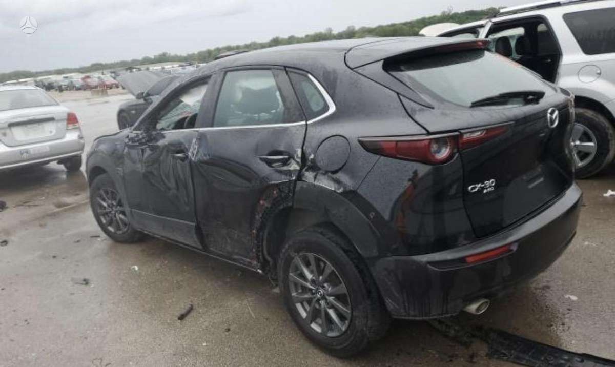 Mazda CX-30 по частям