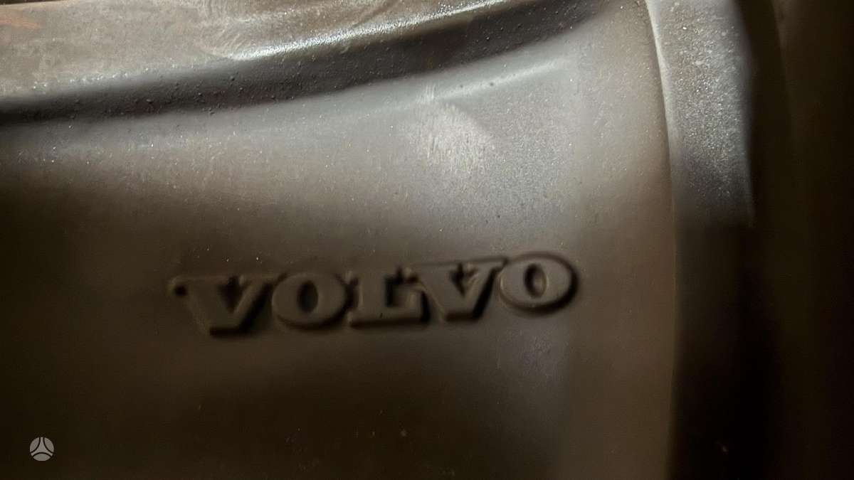 Volvo, lengvojo lydinio, R18