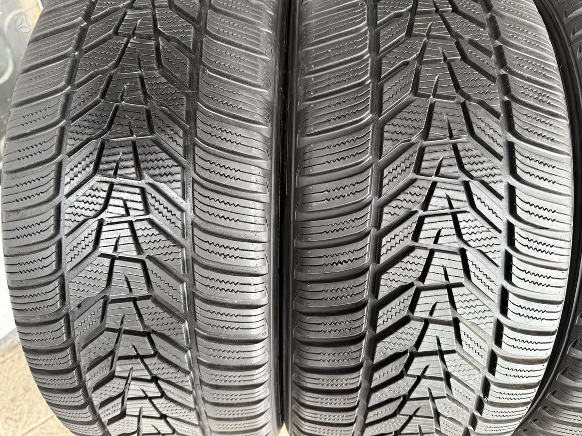 Hankook Winter icept evo3, winter 235/45 R19