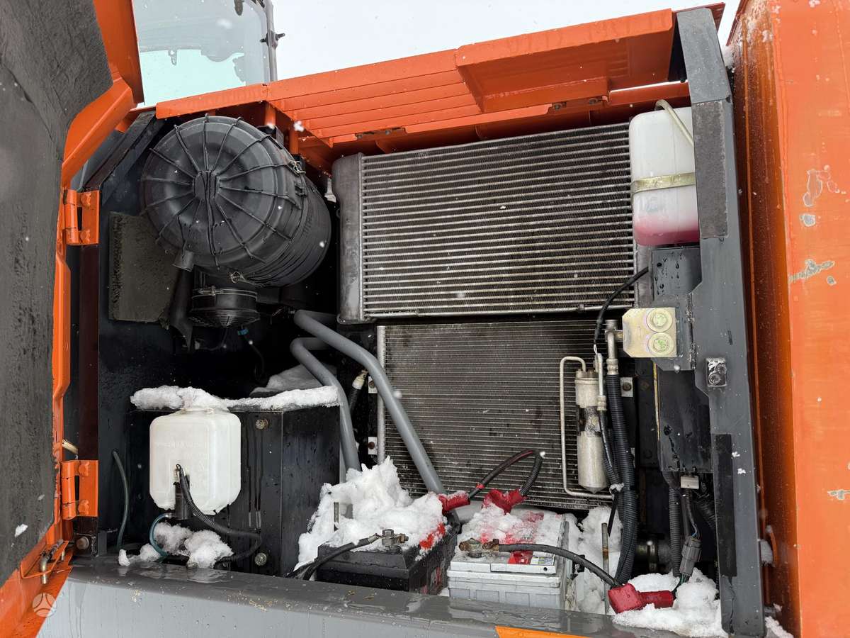 Hitachi ZX 140 W, excavator