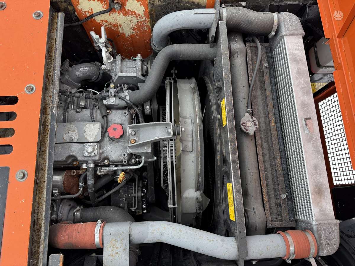 Hitachi ZX 140 W, excavator