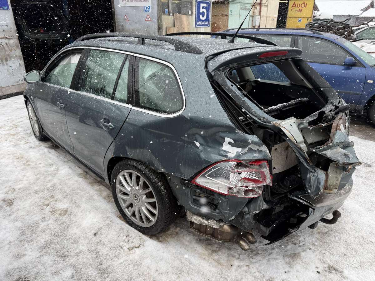 Volkswagen Golf Minsko pl 33a 5 angaras