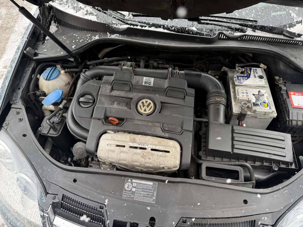 Volkswagen Golf Minsko pl 33a 5 angaras