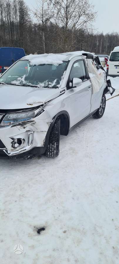 Suzuki Vitara Variklis k15c spalva zcd