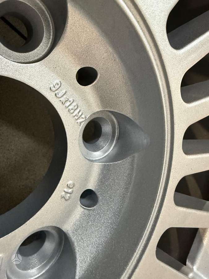 BMW Ratlankiai Retro stiliaus E28, lengvojo lydinio, R18
