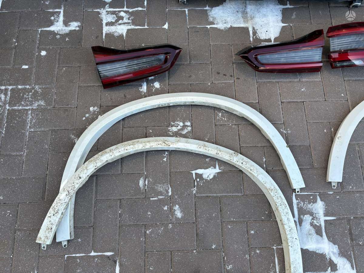 BMW X5 kėbulo dalys