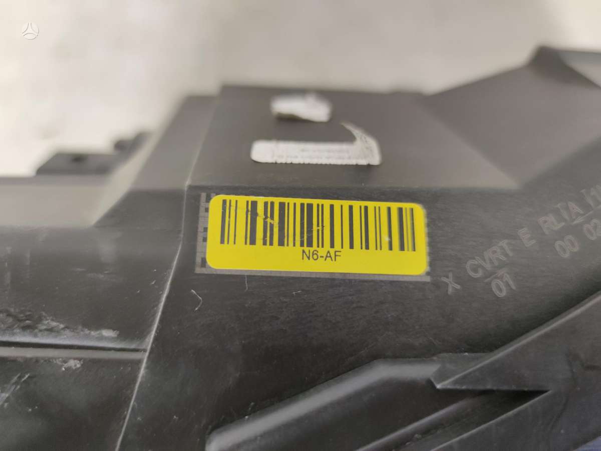 Ford Fiesta, N1BB13E016AF, lights