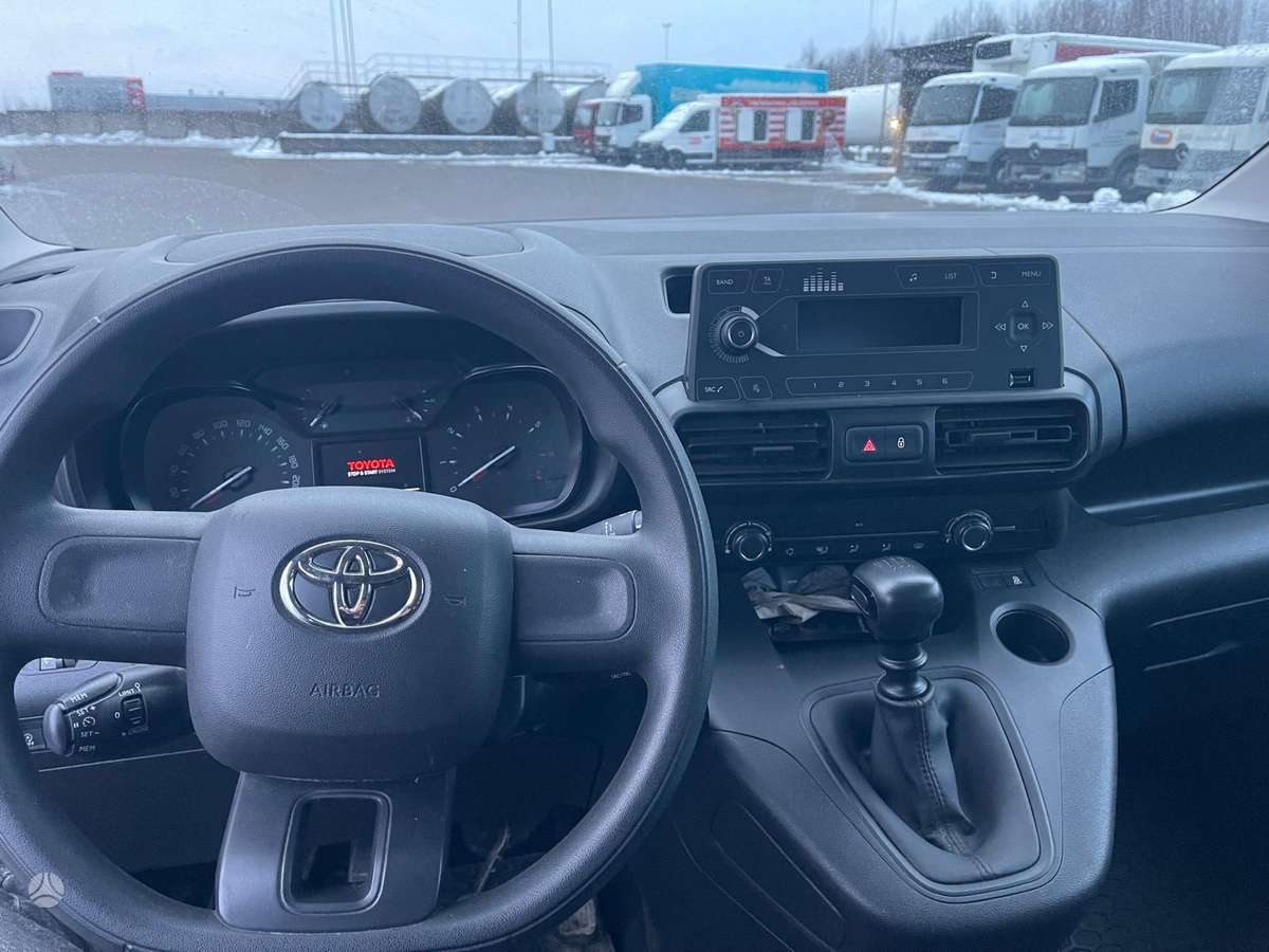 Toyota Proace City - 7