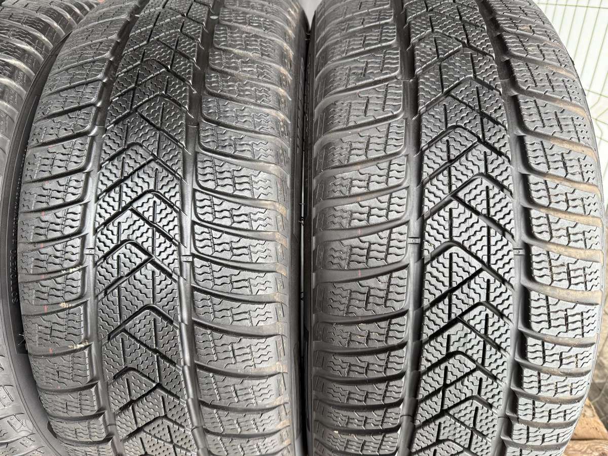 Pirelli Sottozero3, winter 245/45 R18