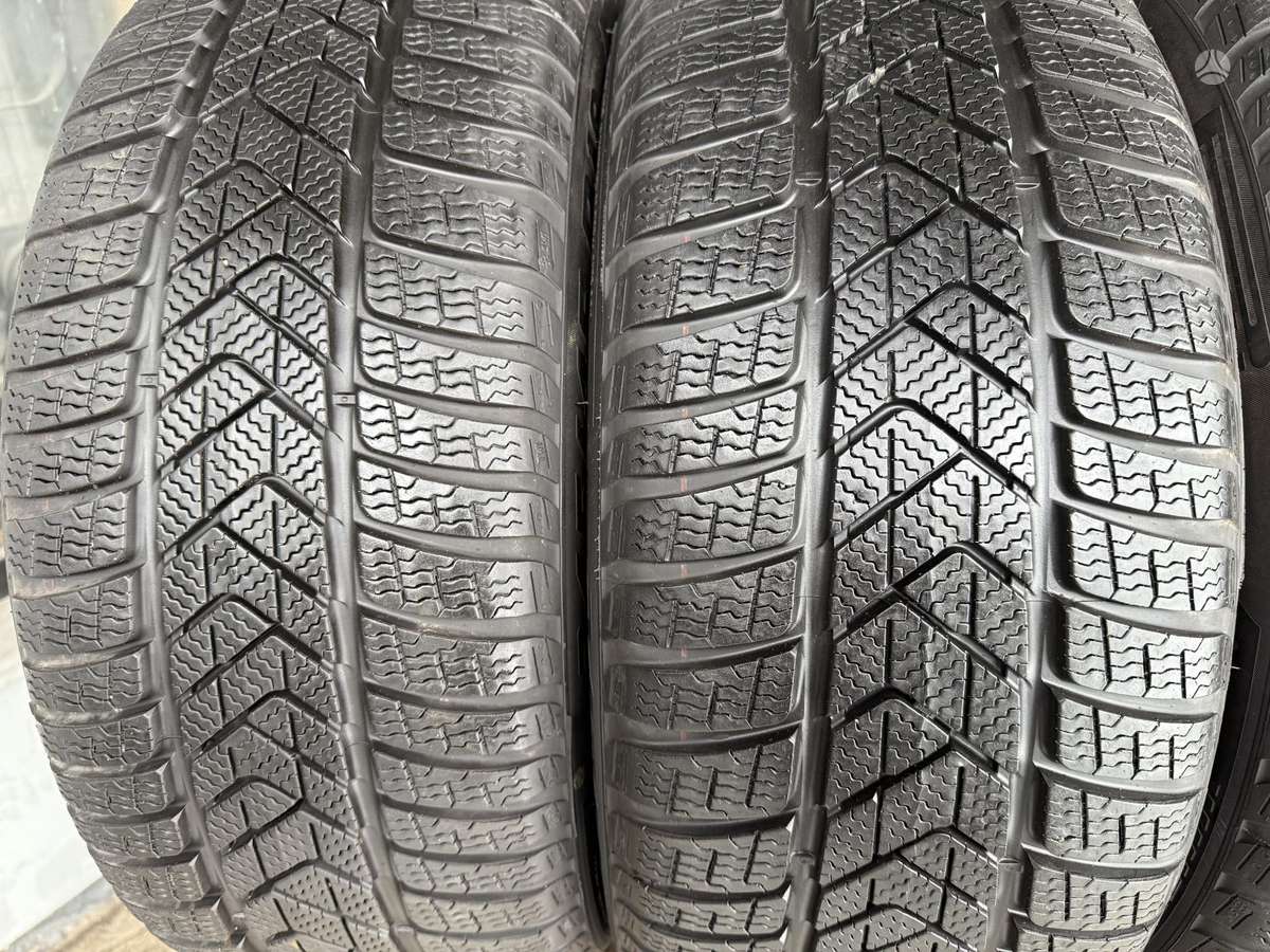 Pirelli Sottozero3, winter 245/45 R18