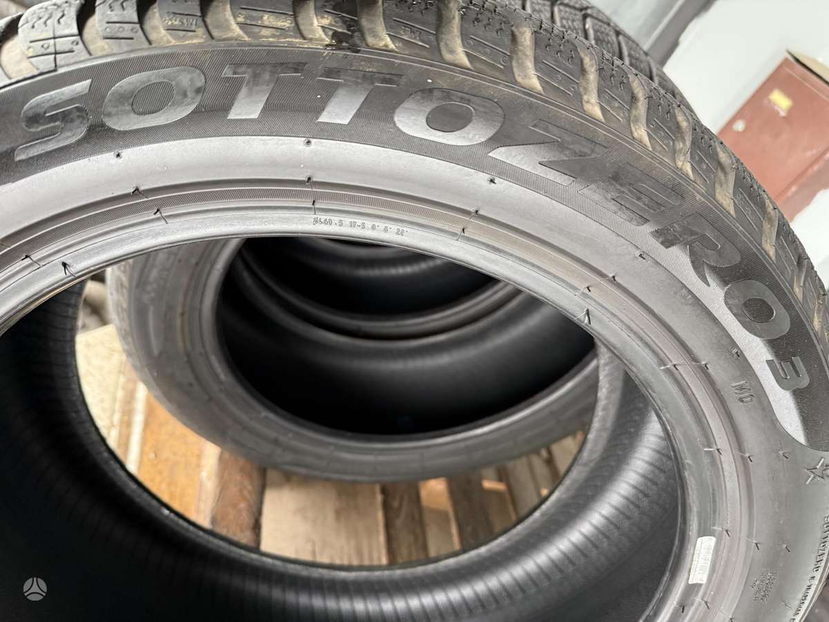 Pirelli Sottozero3, winter 245/45 R18