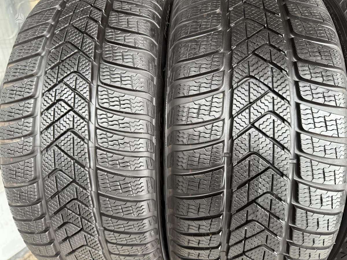 Pirelli Sottozero3, winter 245/45 R18