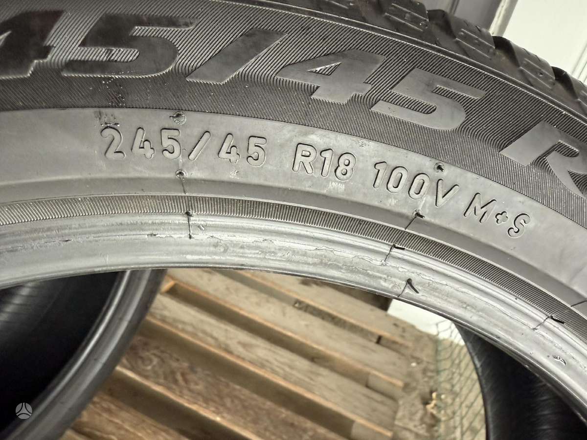 Pirelli Sottozero3, winter 245/45 R18