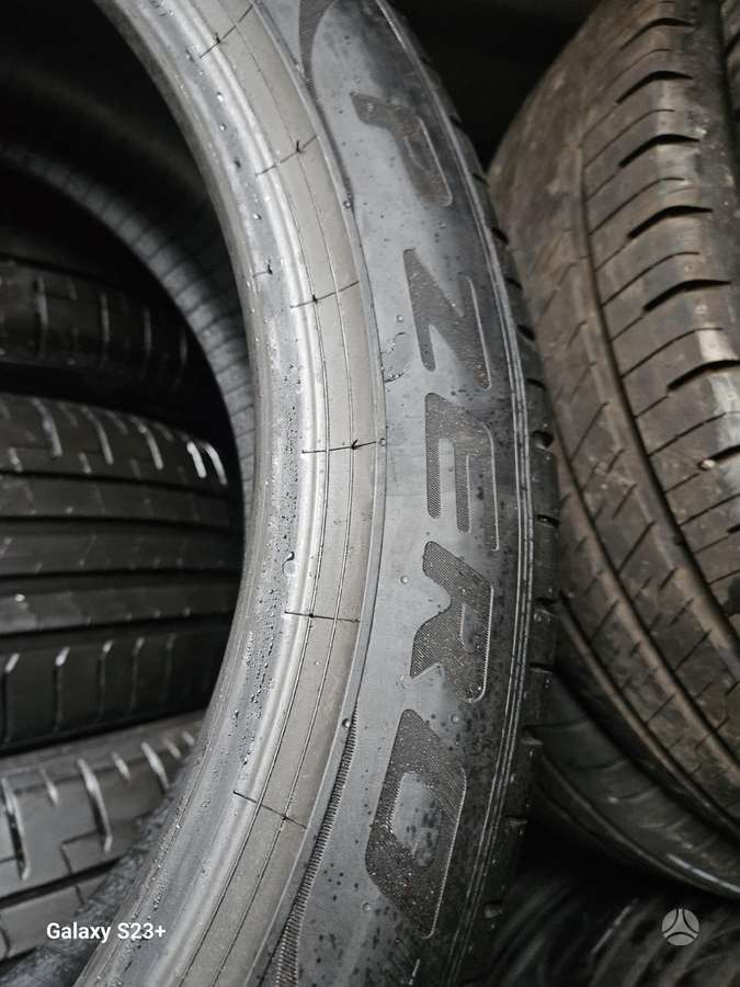 Pirelli P ZERO, summer 235/45 R20