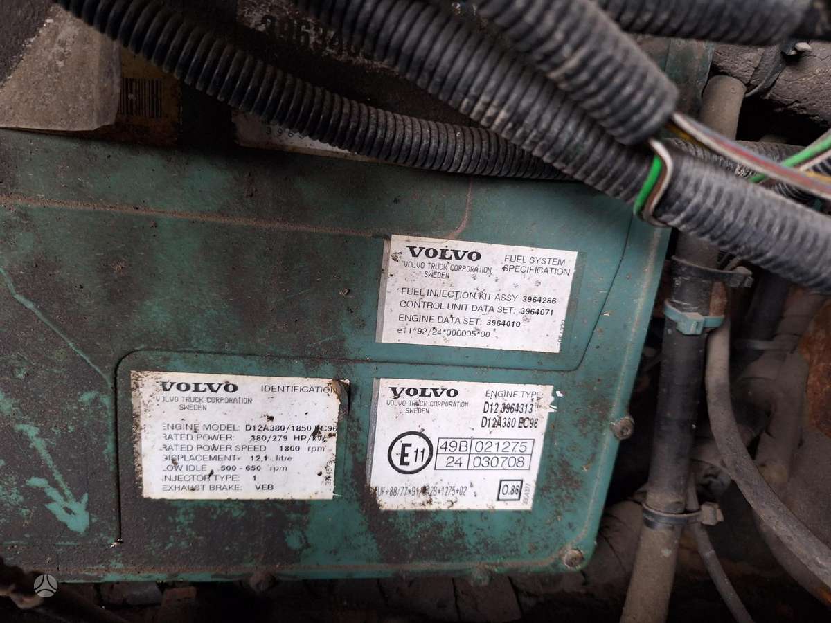 Volvo D12A 380 AG, тягачи