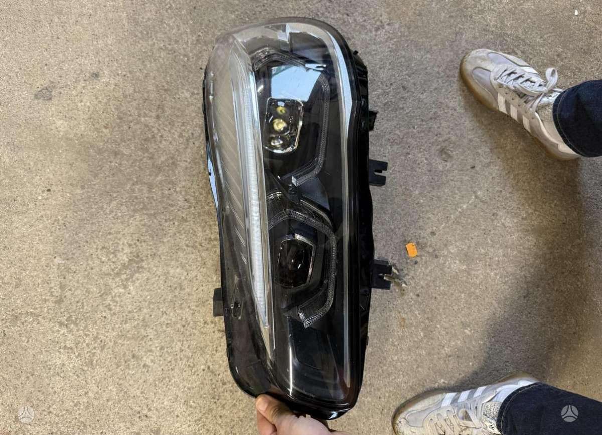 BMW 2 serija žibintai