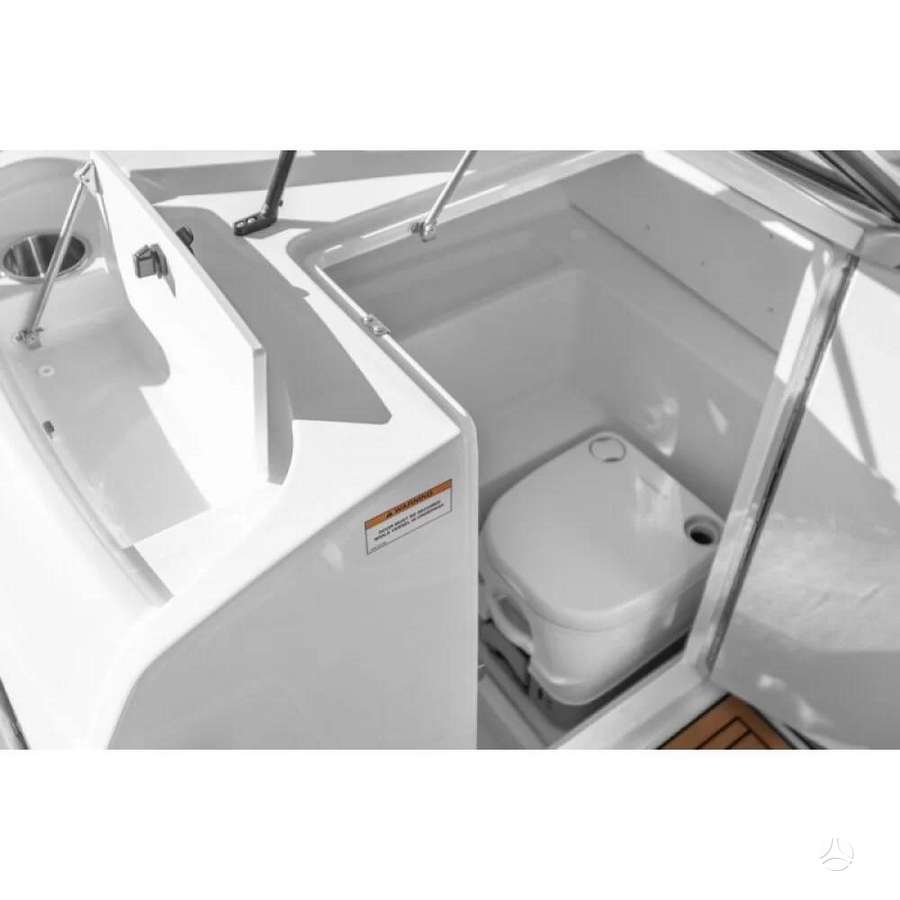 BAYLINER VR6E, yachts / cruisers