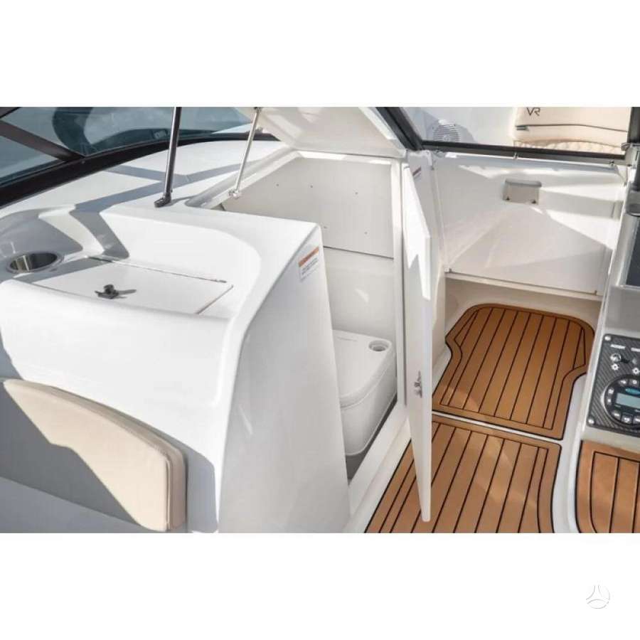 BAYLINER VR6E, yachts / cruisers