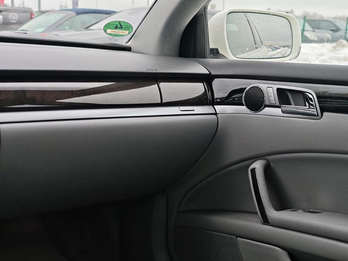 Volkswagen Phaeton, 3.0 l., Седан