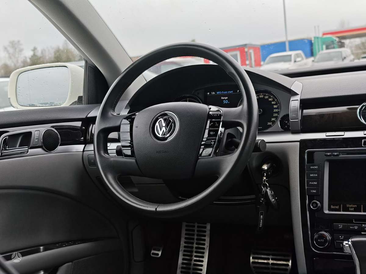 Volkswagen Phaeton, 3.0 l., Седан