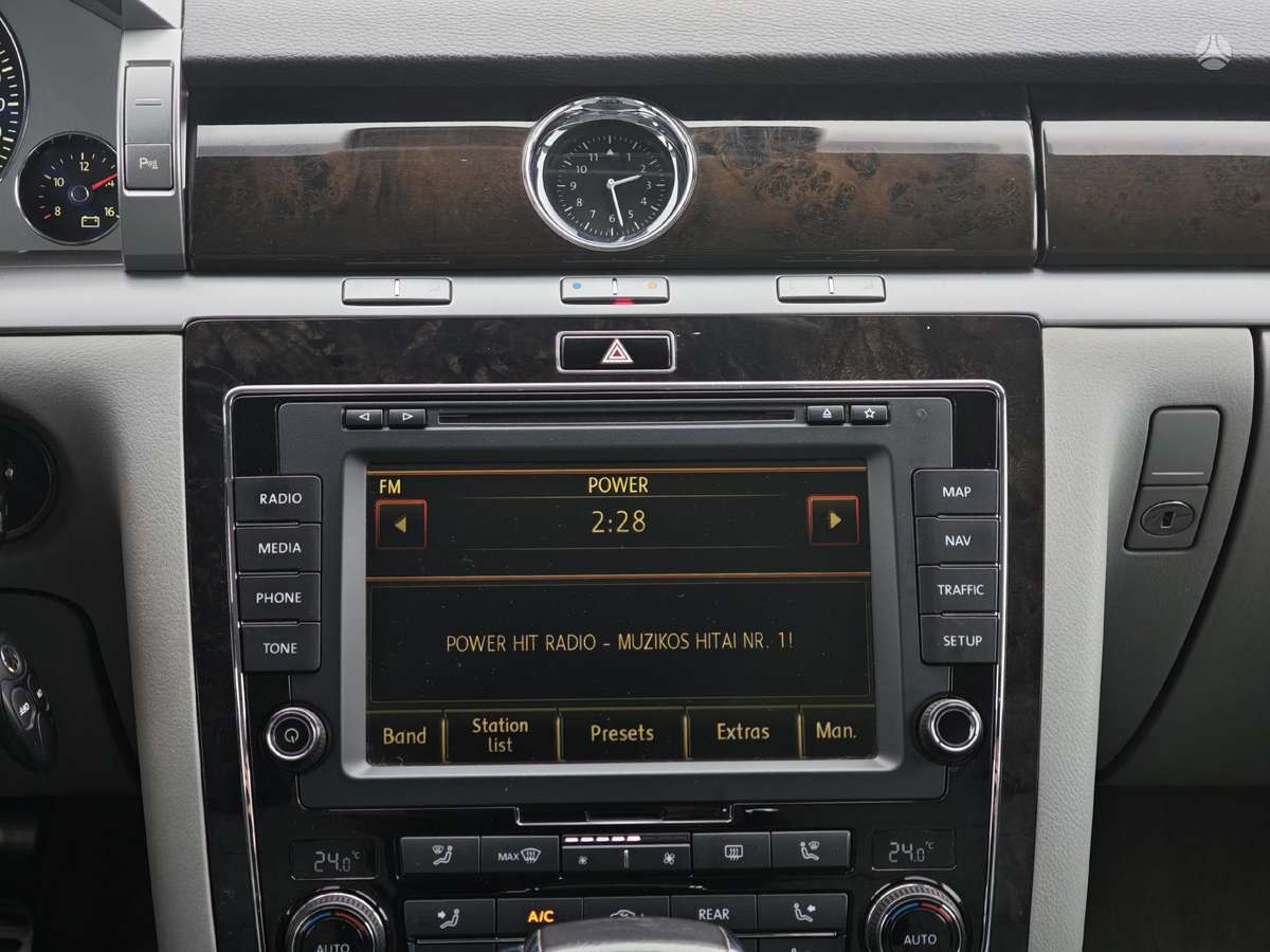 Volkswagen Phaeton, 3.0 l., Седан