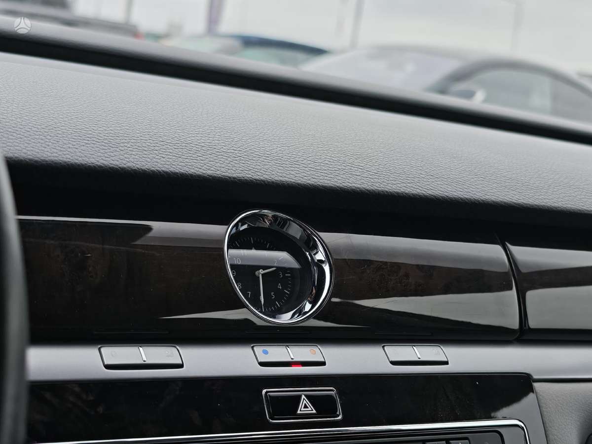 Volkswagen Phaeton, 3.0 l., Седан