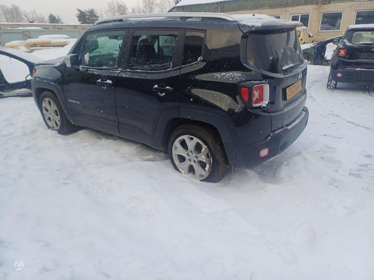 Jeep Renegade dalimis. Engine code eam 55263624 gearbox code de1 color
