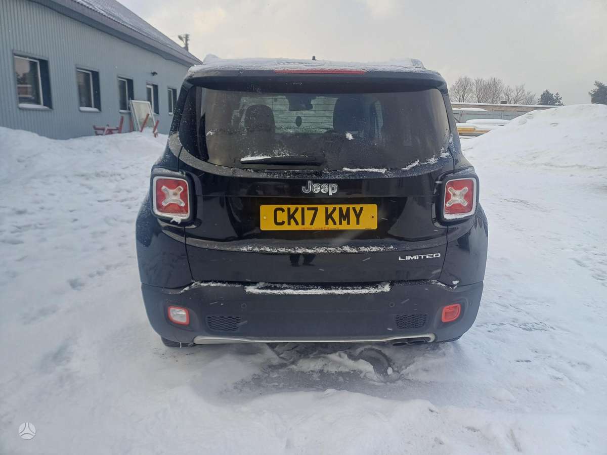 Jeep Renegade dalimis. Engine code eam 55263624 gearbox code de1 color