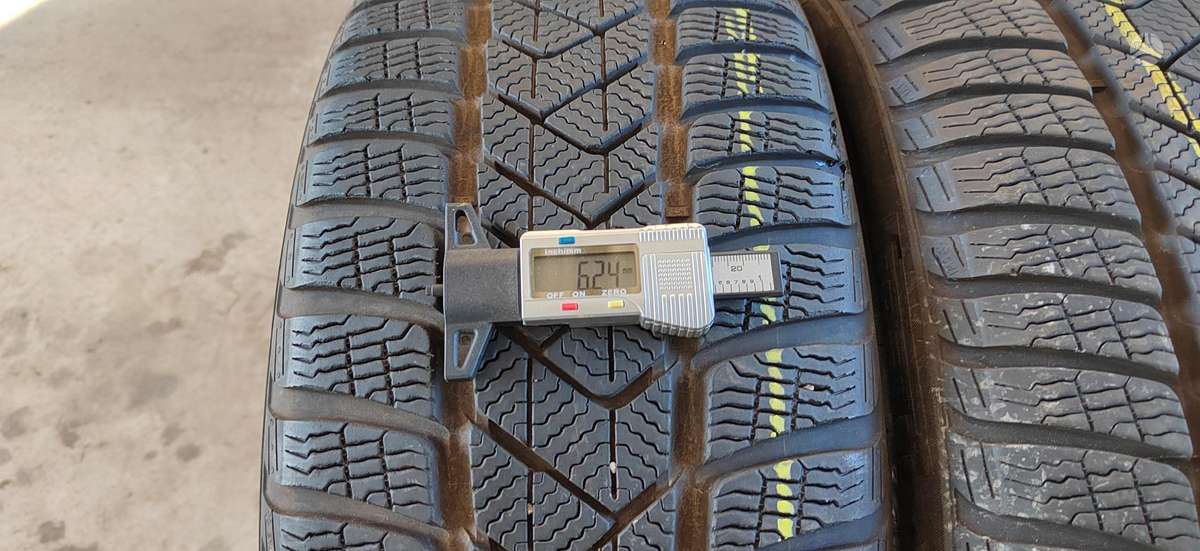 Pirelli Soto Zero 3, žieminės 245/40 R19