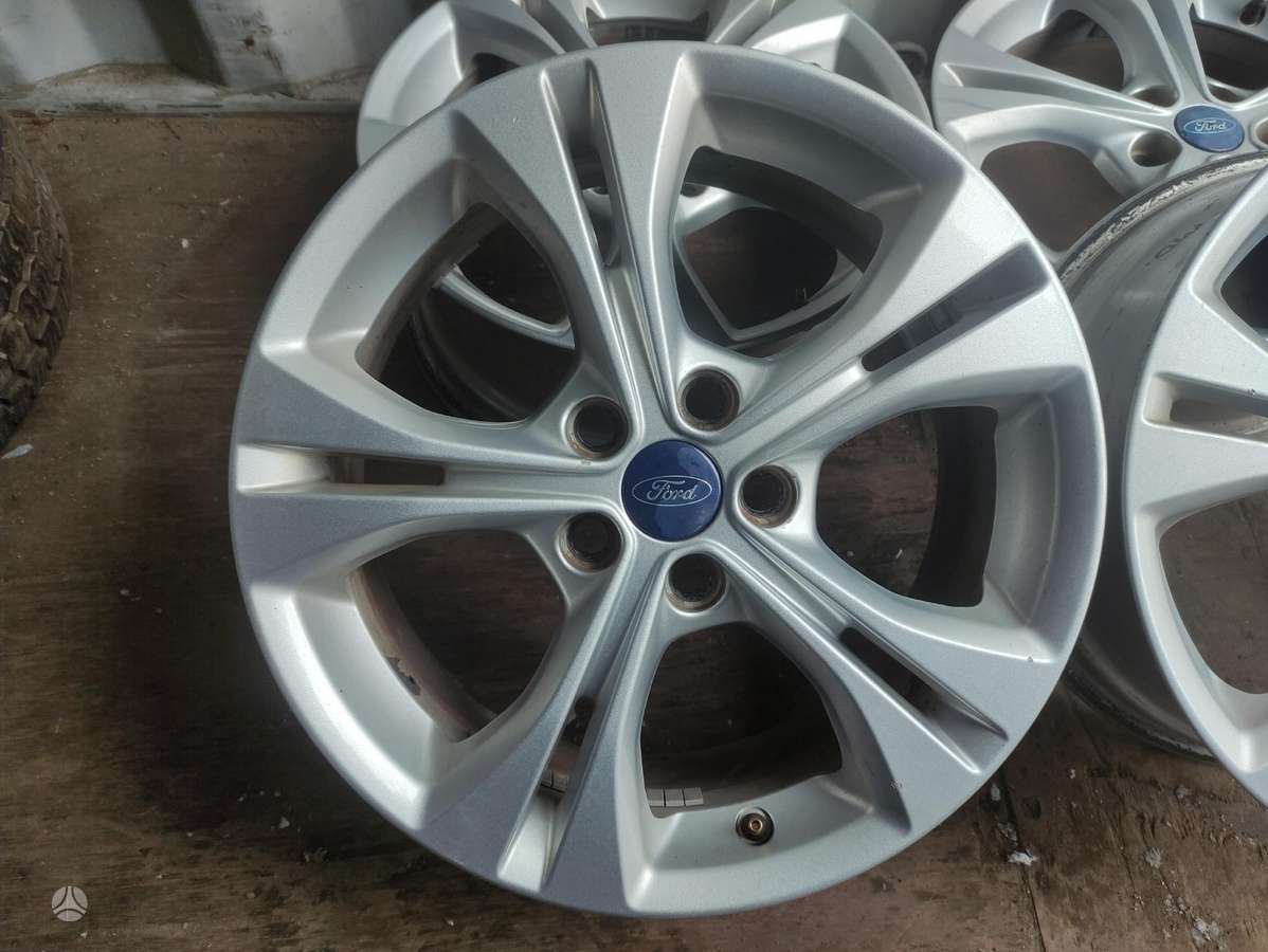 Ford, lengvojo lydinio, R17