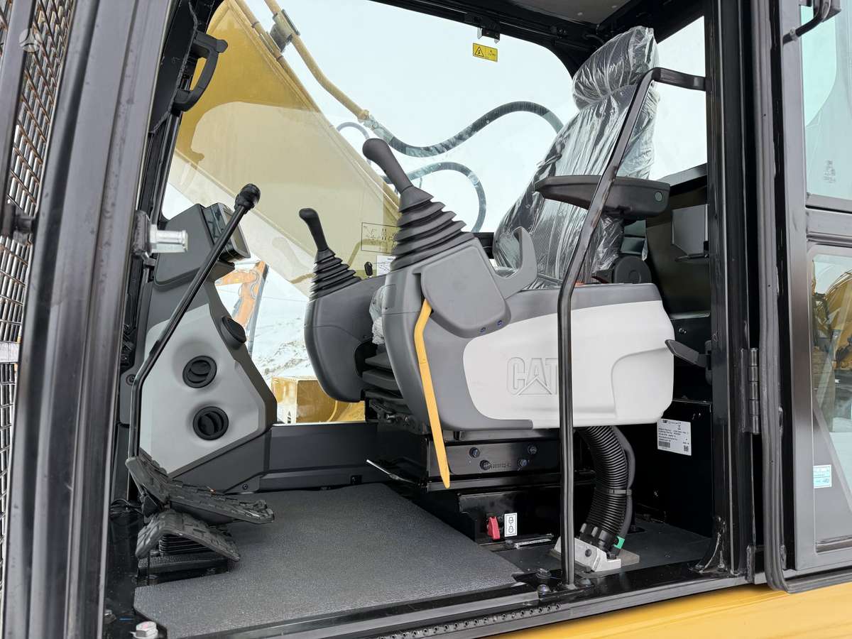 Caterpillar 320 D3 GC , 6 m/h, экскаваторы