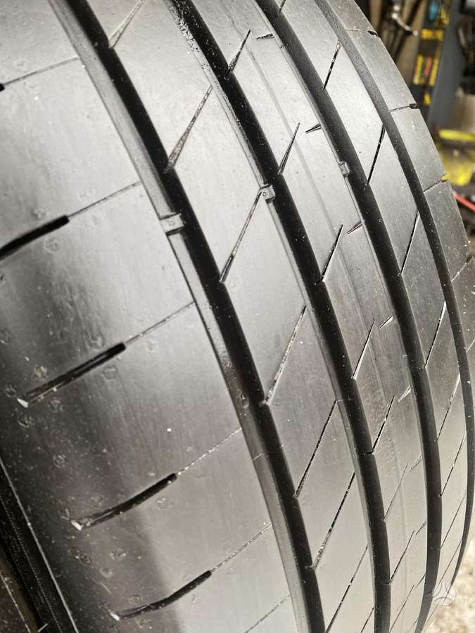 Goodyear 2025 m, летние 235/55 R18