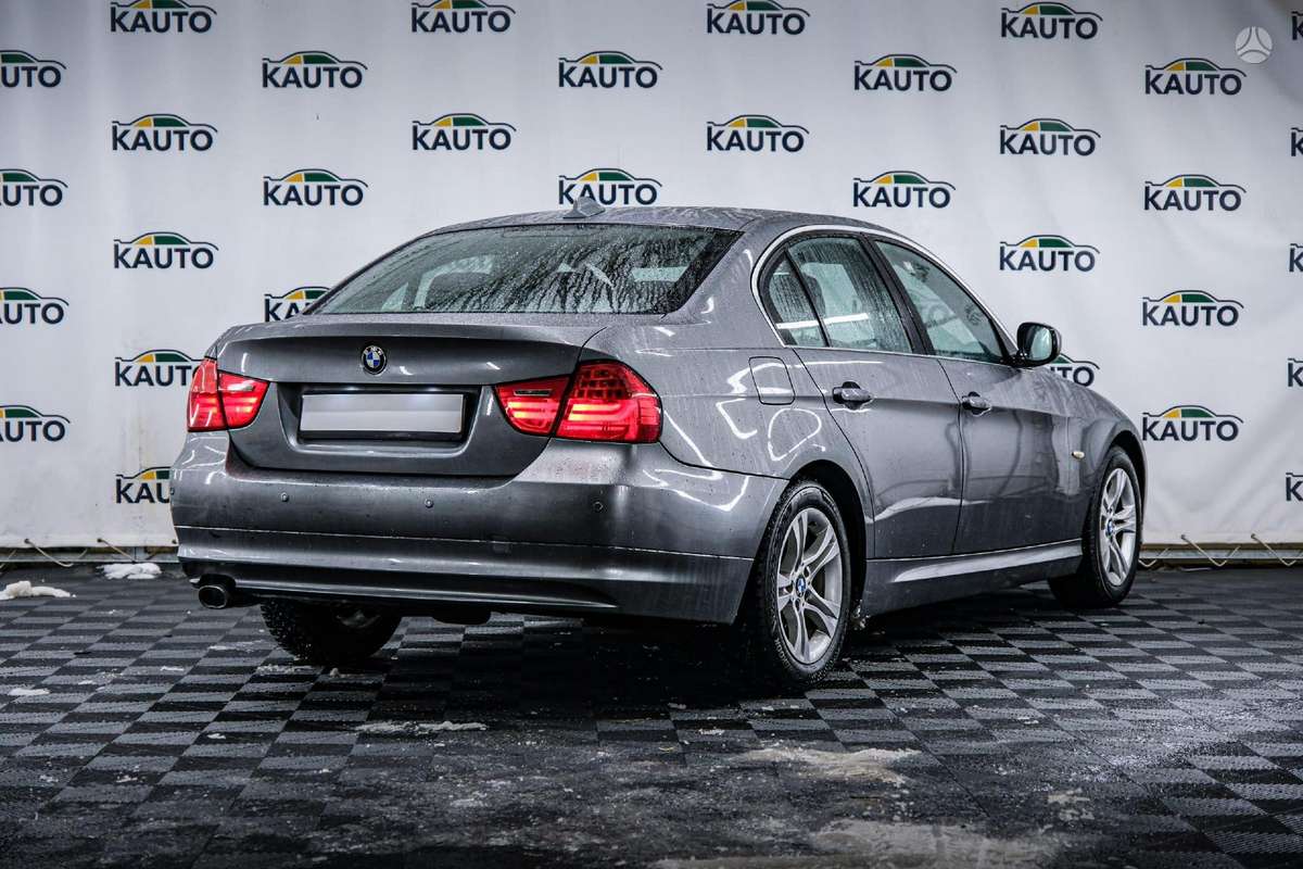BMW 320, 2.0 l., Седан
