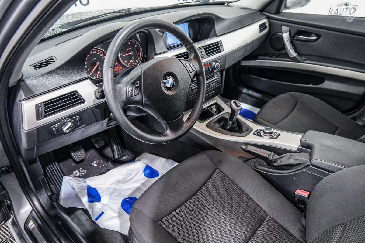 BMW 320, 2.0 l., Седан
