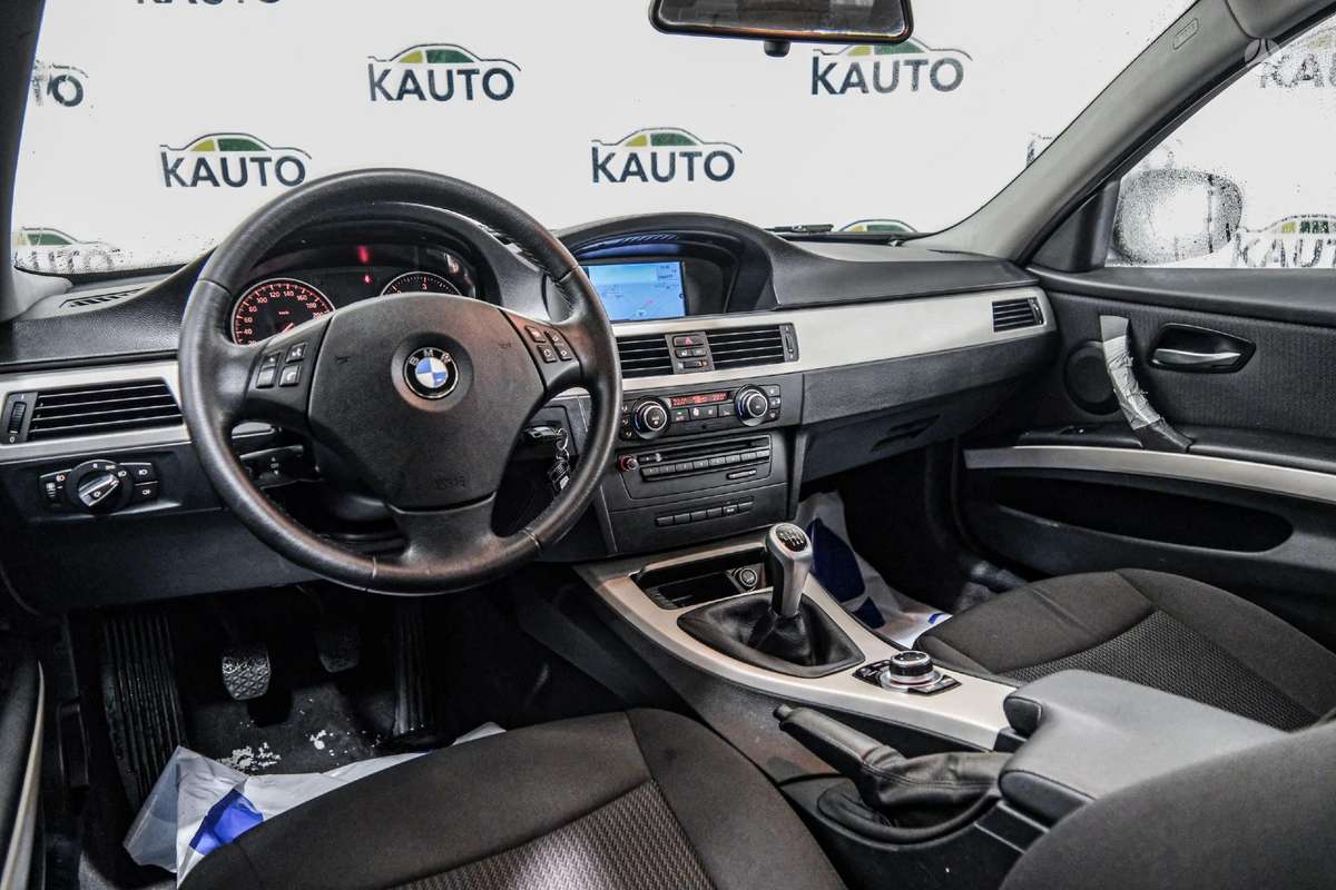 BMW 320, 2.0 l., Седан