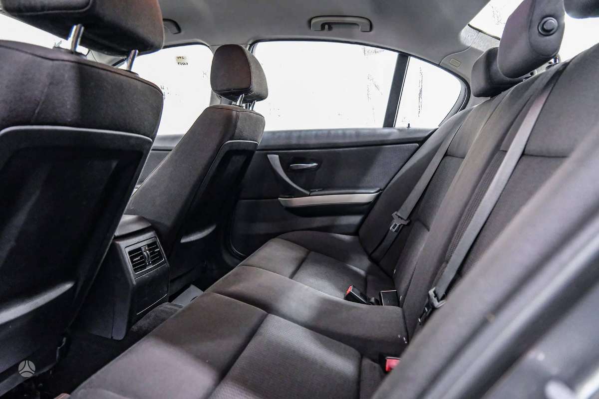 BMW 320, 2.0 l., Седан