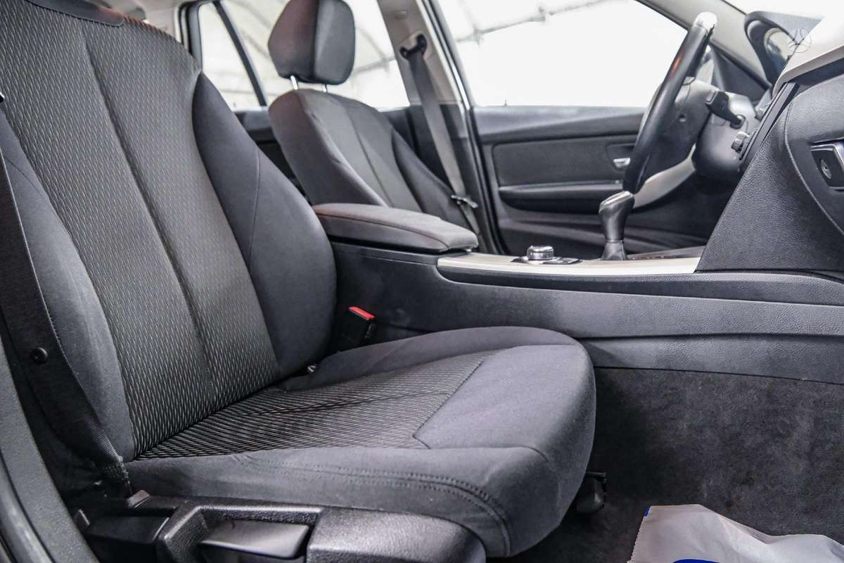 BMW 320, 2.0 l., universalas