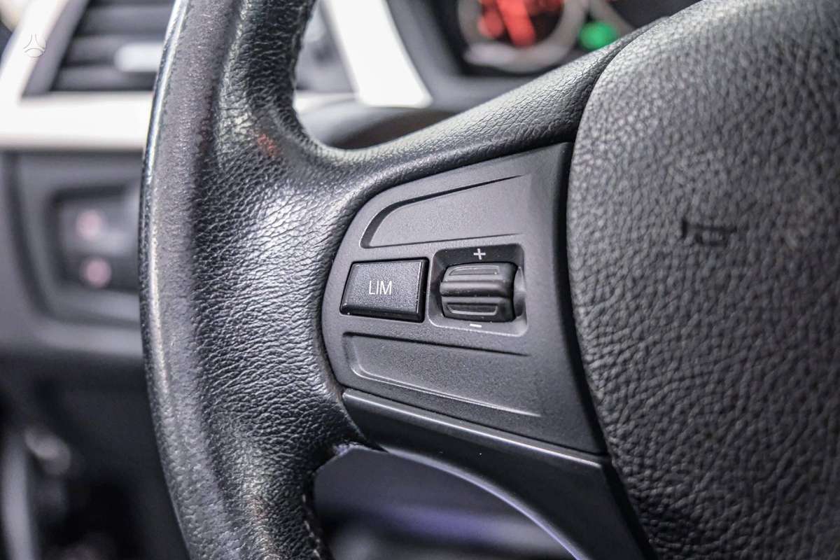 BMW 320, 2.0 l., universalas
