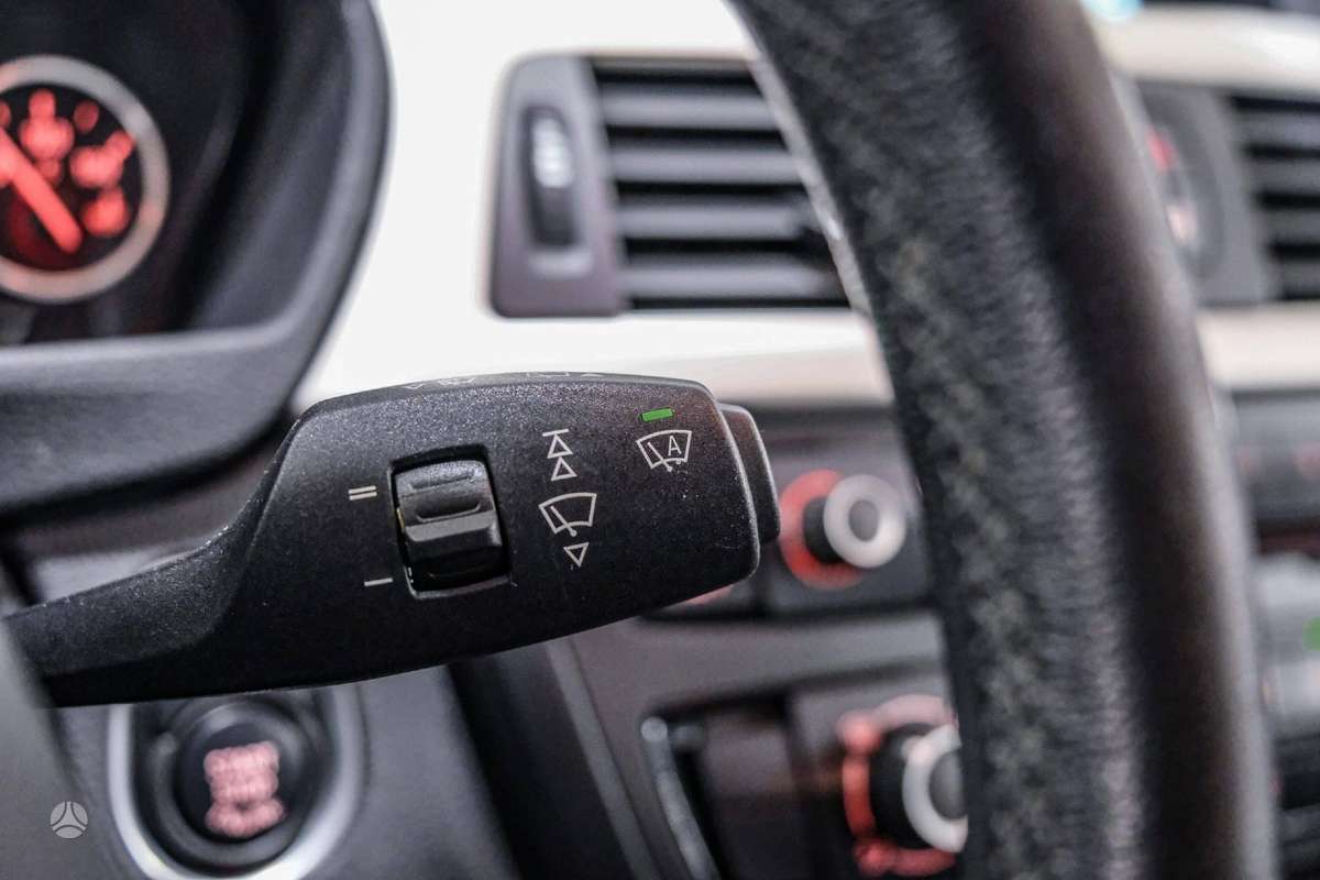 BMW 320, 2.0 l., universalas
